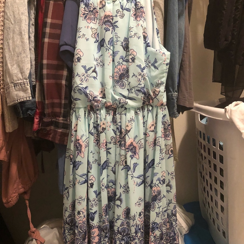 Dress from Francesca’s, worn once!!!